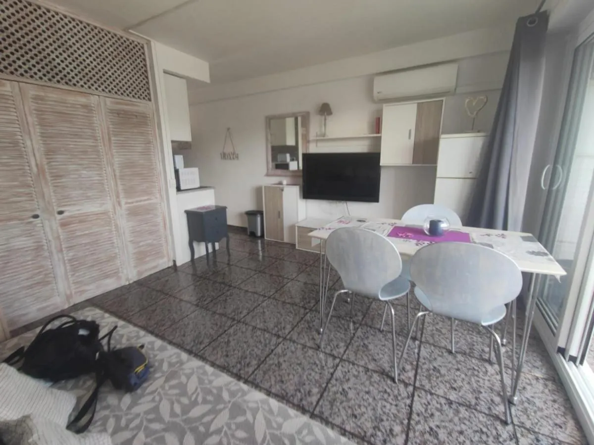 La Siesta Apt Salou 0*,